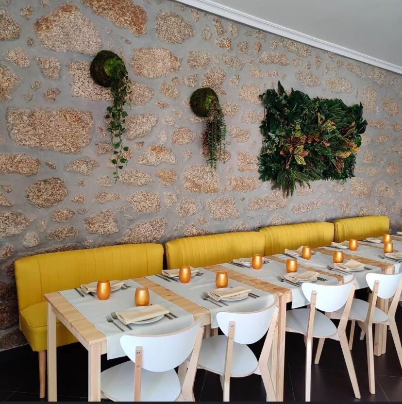 Altitude Alojamento E Restauracao 贝尔蒙特 外观 照片