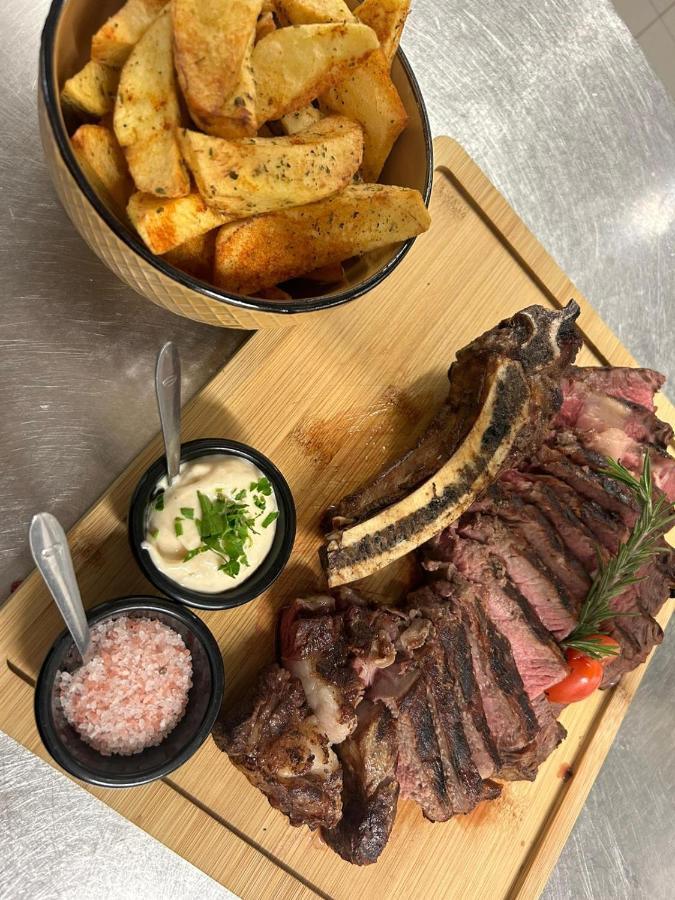 Altitude Alojamento E Restauracao 贝尔蒙特 外观 照片